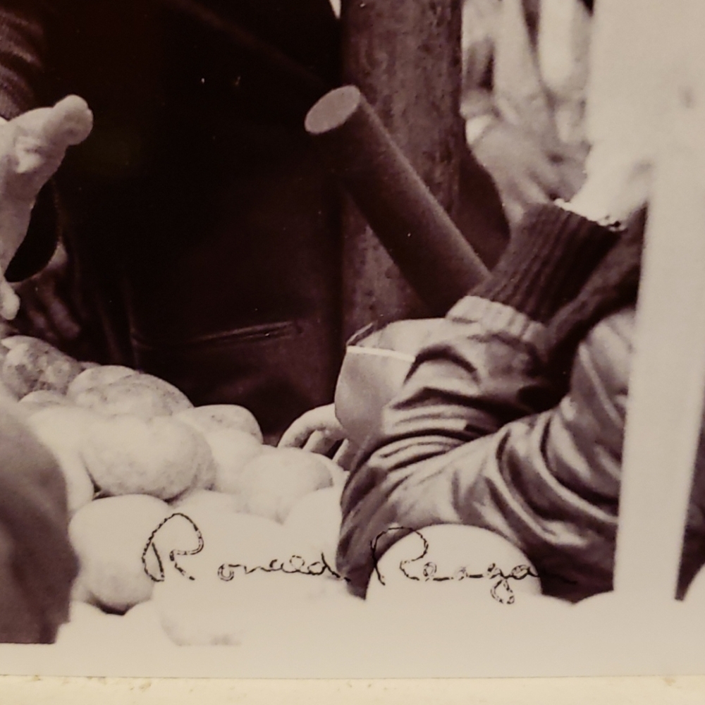Ronald Reagan - 1980 Presidential Campaign - Picture 4 of 5